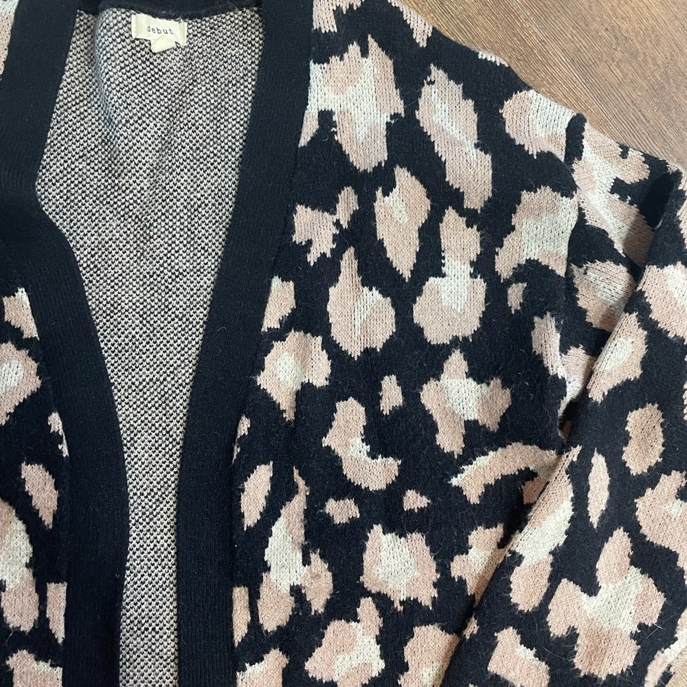 Cardigan - Picture 4 of 4